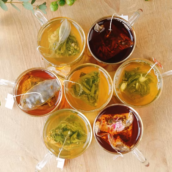 China Factory Supply OEM Fruit Herbal Sabor Personalizado Pirâmide de Chá Saquinho de Chá